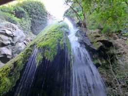 Richtis_waterfall_at_Richtis_gorge_in_Crete